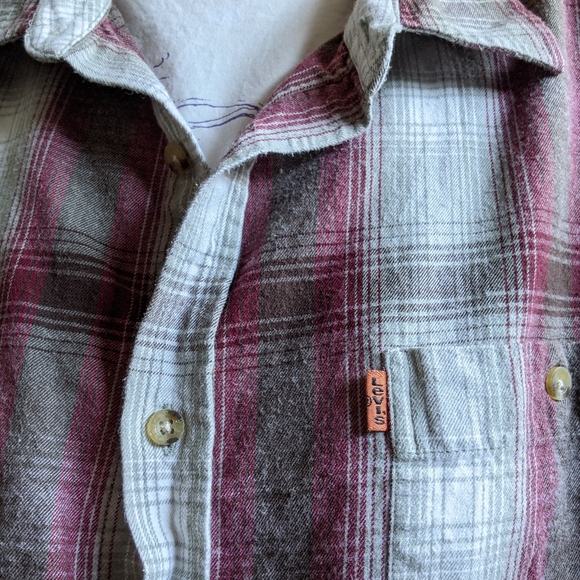 Vintage Levi's button front plaid shirt - Picture 2 of 3